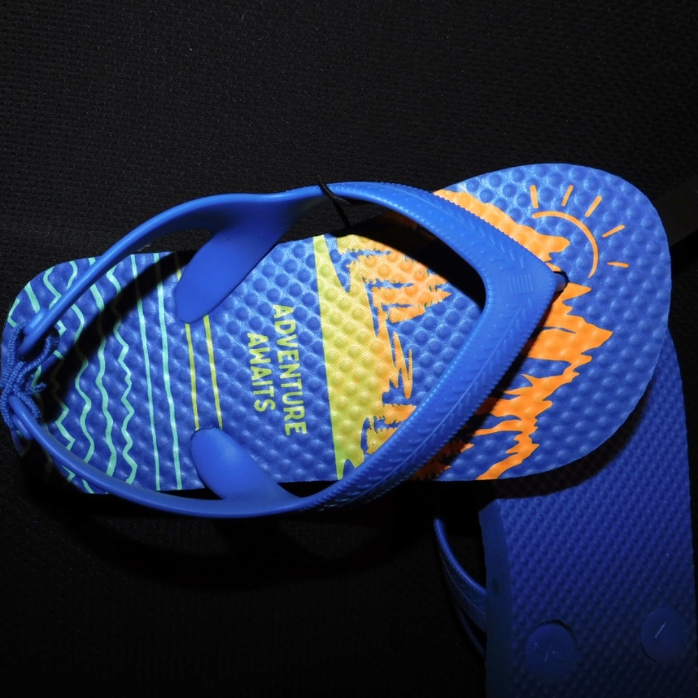 Wonder Nation Toddler Boys Mountain Flip Flops Sandals Back Strap Size 7/8 - Picture 4 of 4